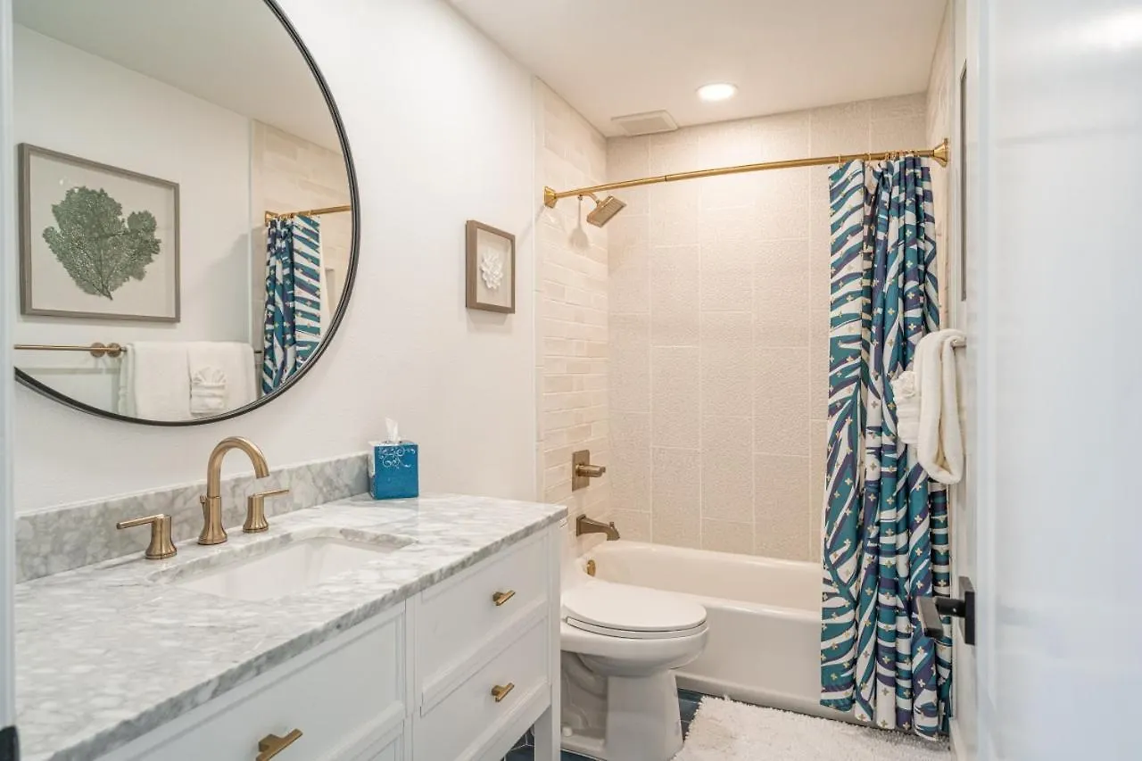 Holiday home Direct Oceanfront Penthouse Villa Kahana