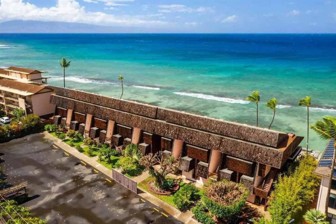 Direct Oceanfront Penthouse Villa Kahana Holiday home
