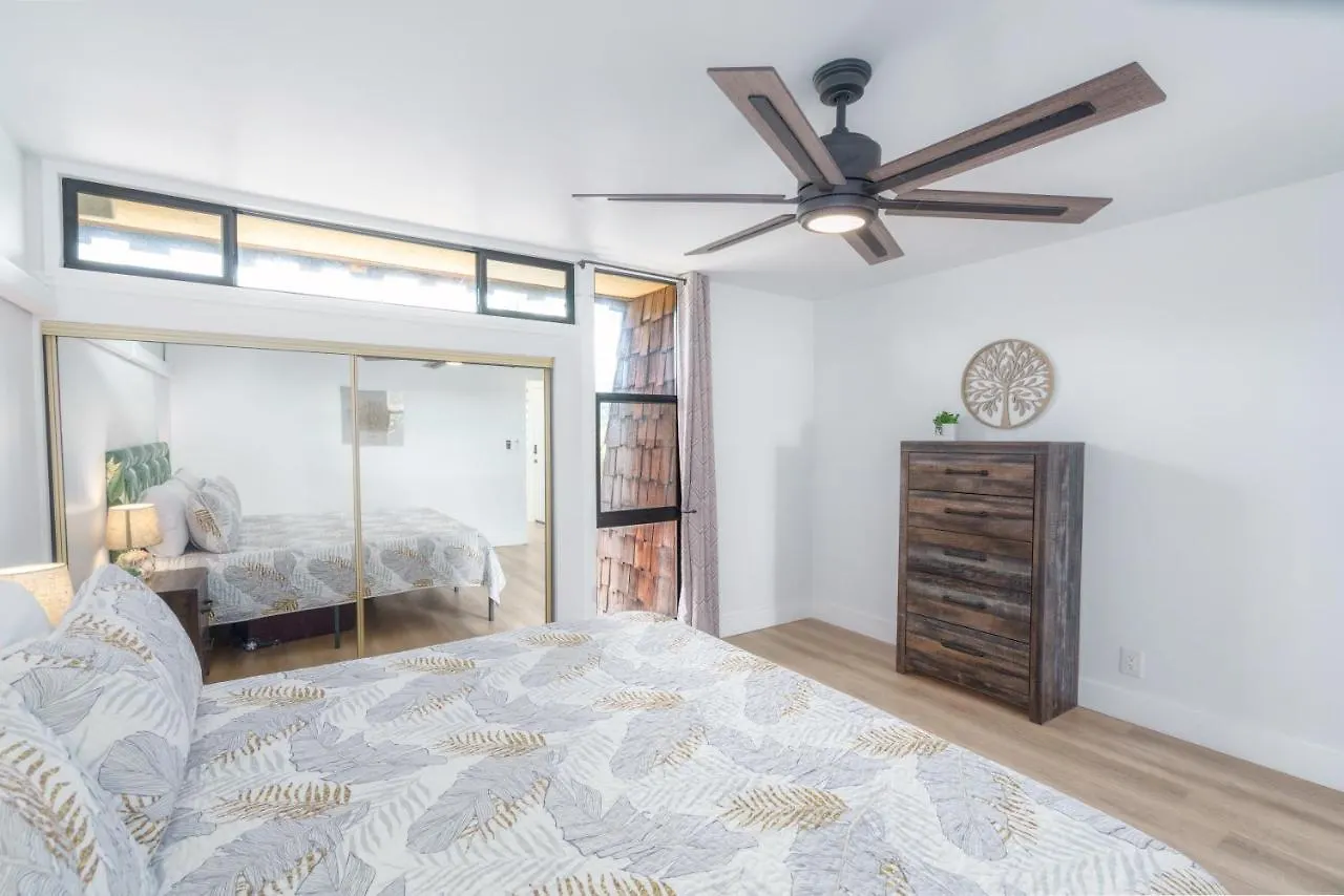 Direct Oceanfront Penthouse Villa Kahana Holiday home