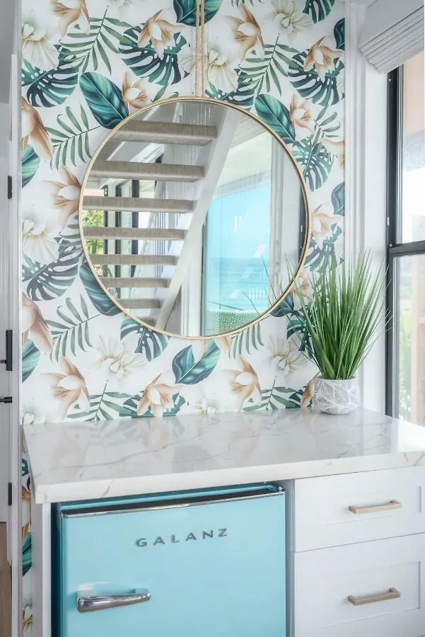 Direct Oceanfront Penthouse Villa Kahana Holiday home