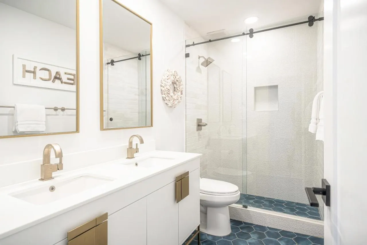 Direct Oceanfront Penthouse Villa Kahana Holiday home
