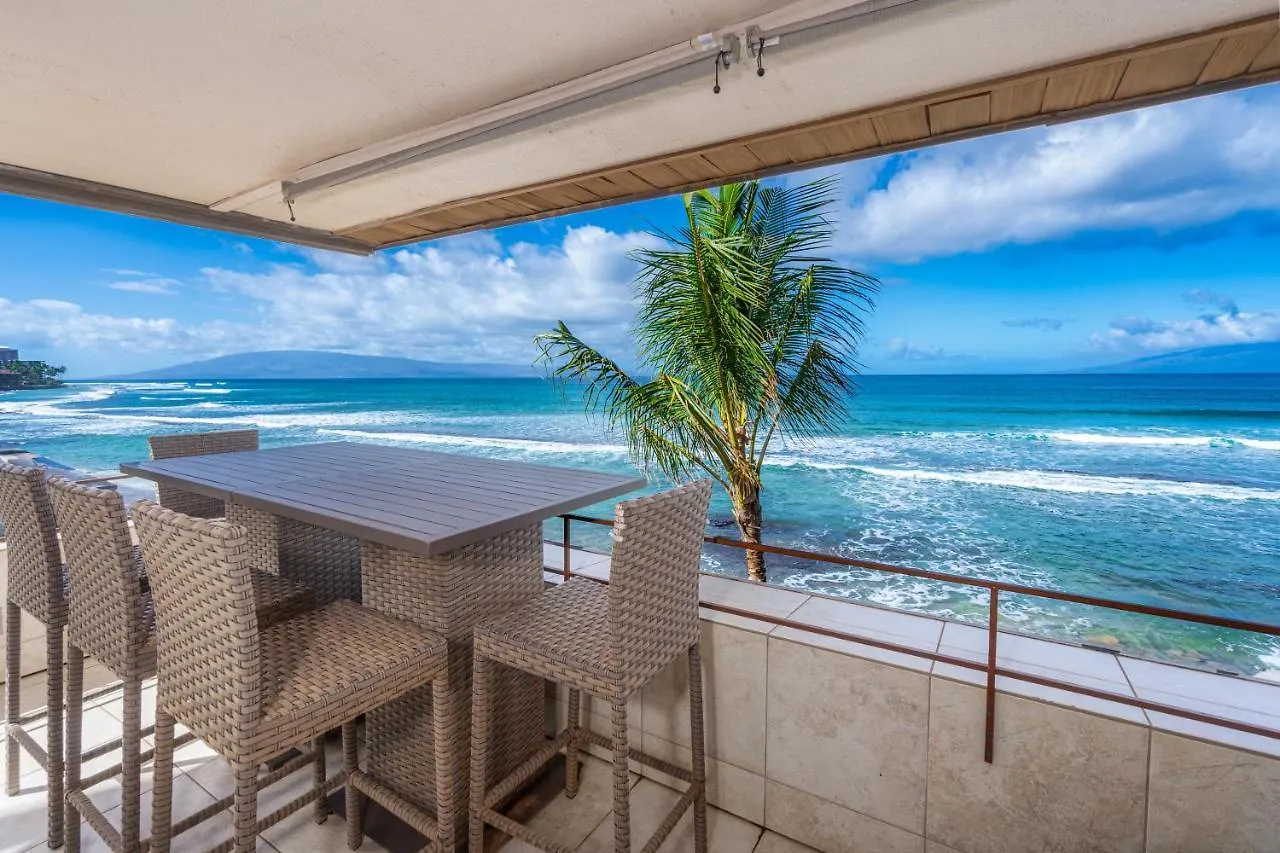 Holiday home Direct Oceanfront Penthouse Villa Kahana